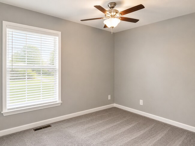Building Photo - 701 Marengo Dr