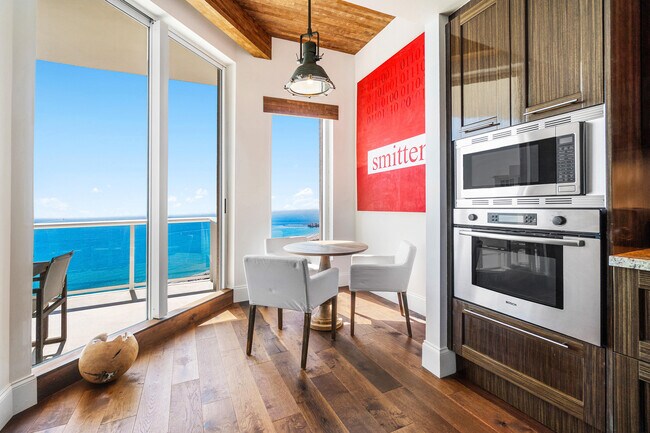 Building Photo - 2700 N Ocean Dr