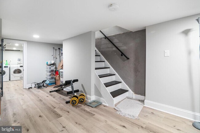 Building Photo - 912 Cantrell St