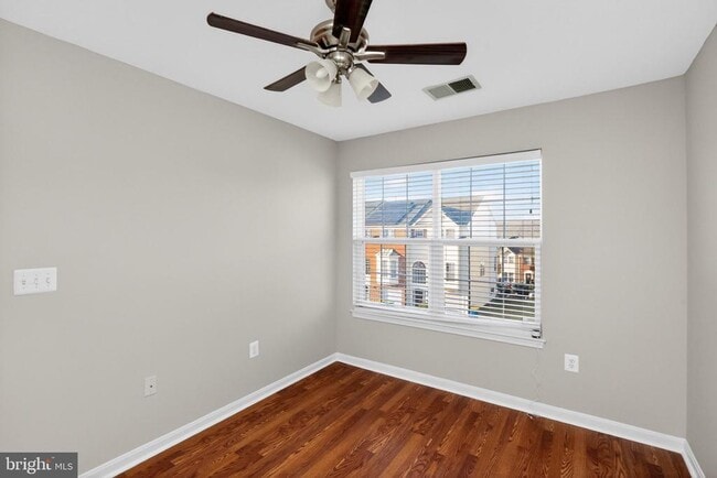 Building Photo - 207 Chesterbrook Ct