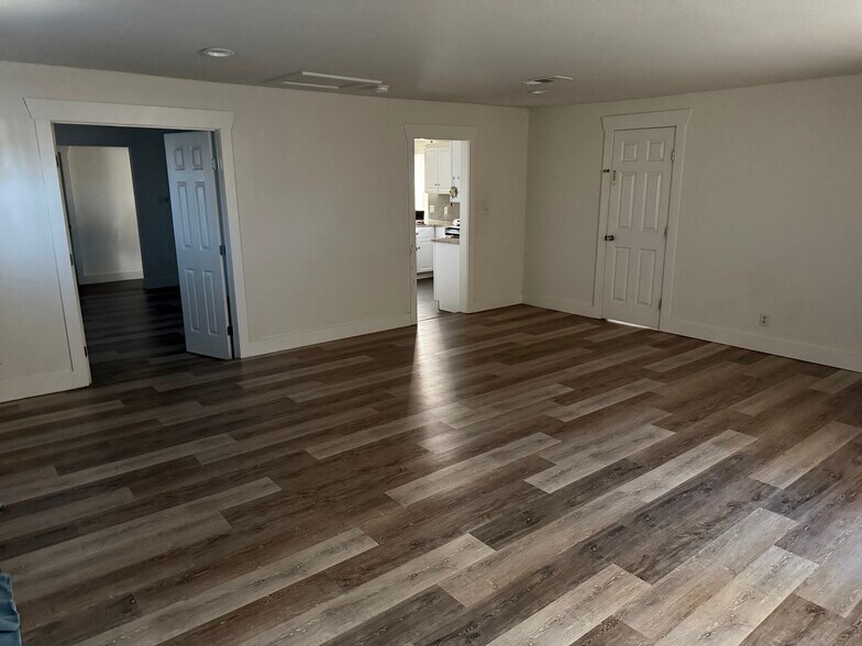 Building Photo - 922 Havenwood Dr