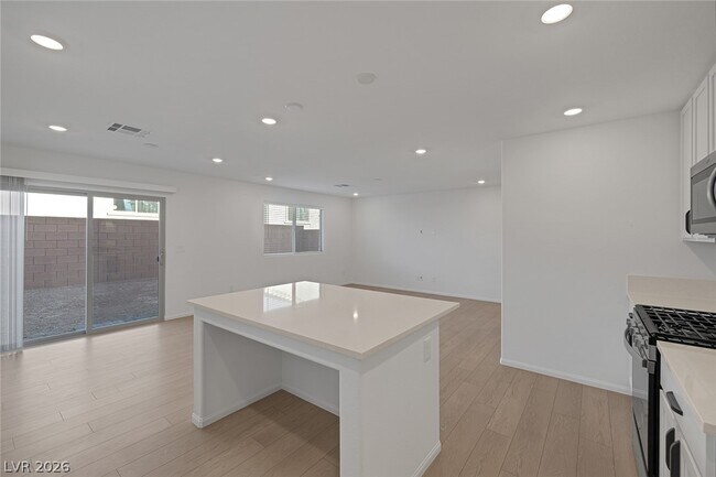 Building Photo - 9514 Wayfarer Seek Ct