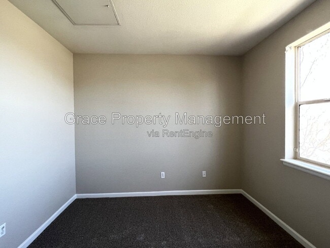 Building Photo - 5800 N Tower Dr