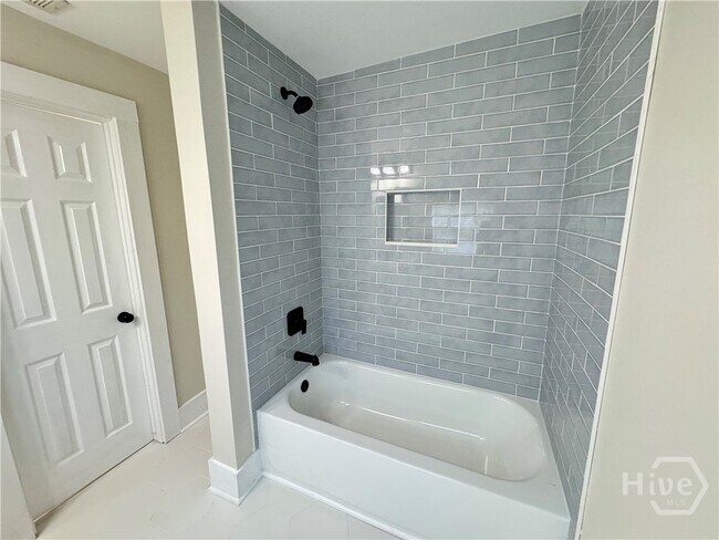 Building Photo - 1112 E Anderson St