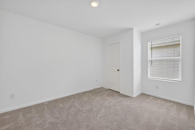 Building Photo - 1429 Erie Dr