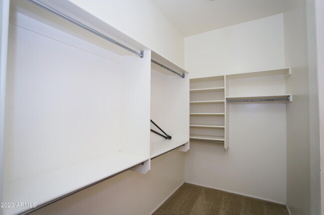 Building Photo - 779 E Mead Dr
