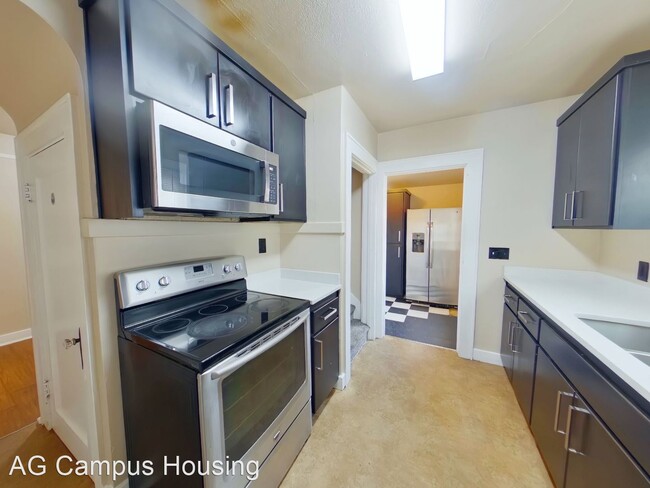 Building Photo - 5 br, 3 bath House - 1742 Hilyard Street