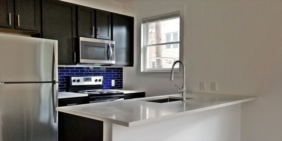 Building Photo - 4304 Junius St