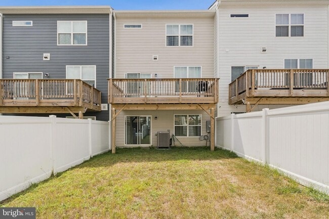 Building Photo - 3817 Drayton Ct
