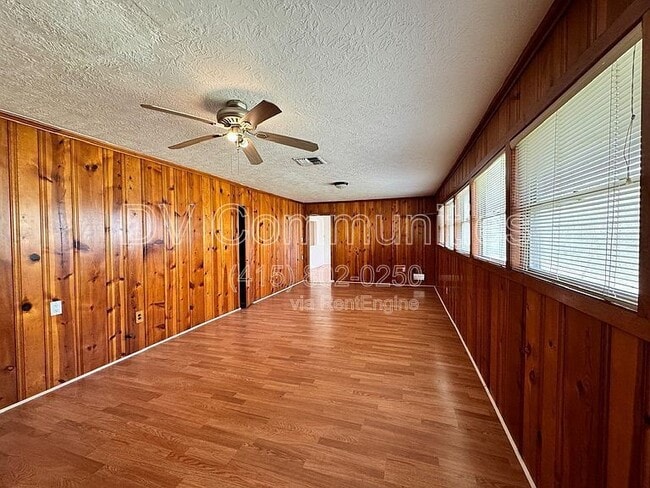 Building Photo - 817 Westmont Dr