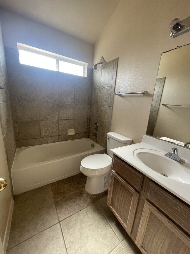 Building Photo - 3708 Prairie Rose St