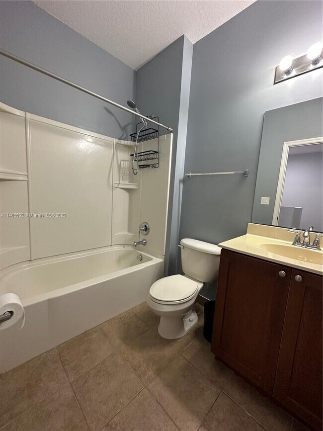 Building Photo - 155 SW 7th Ct