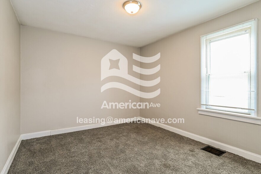 Building Photo - 4356 Bingham Ave