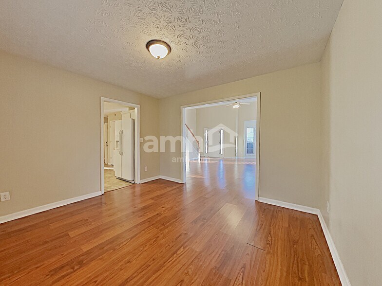 Building Photo - 312 Yarbrough Ct