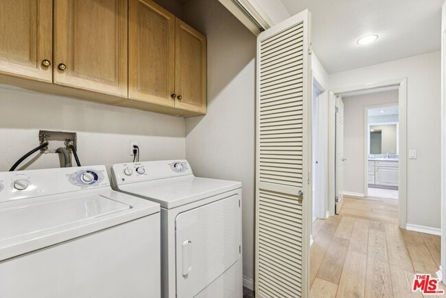 Building Photo - 14290 Dickens St