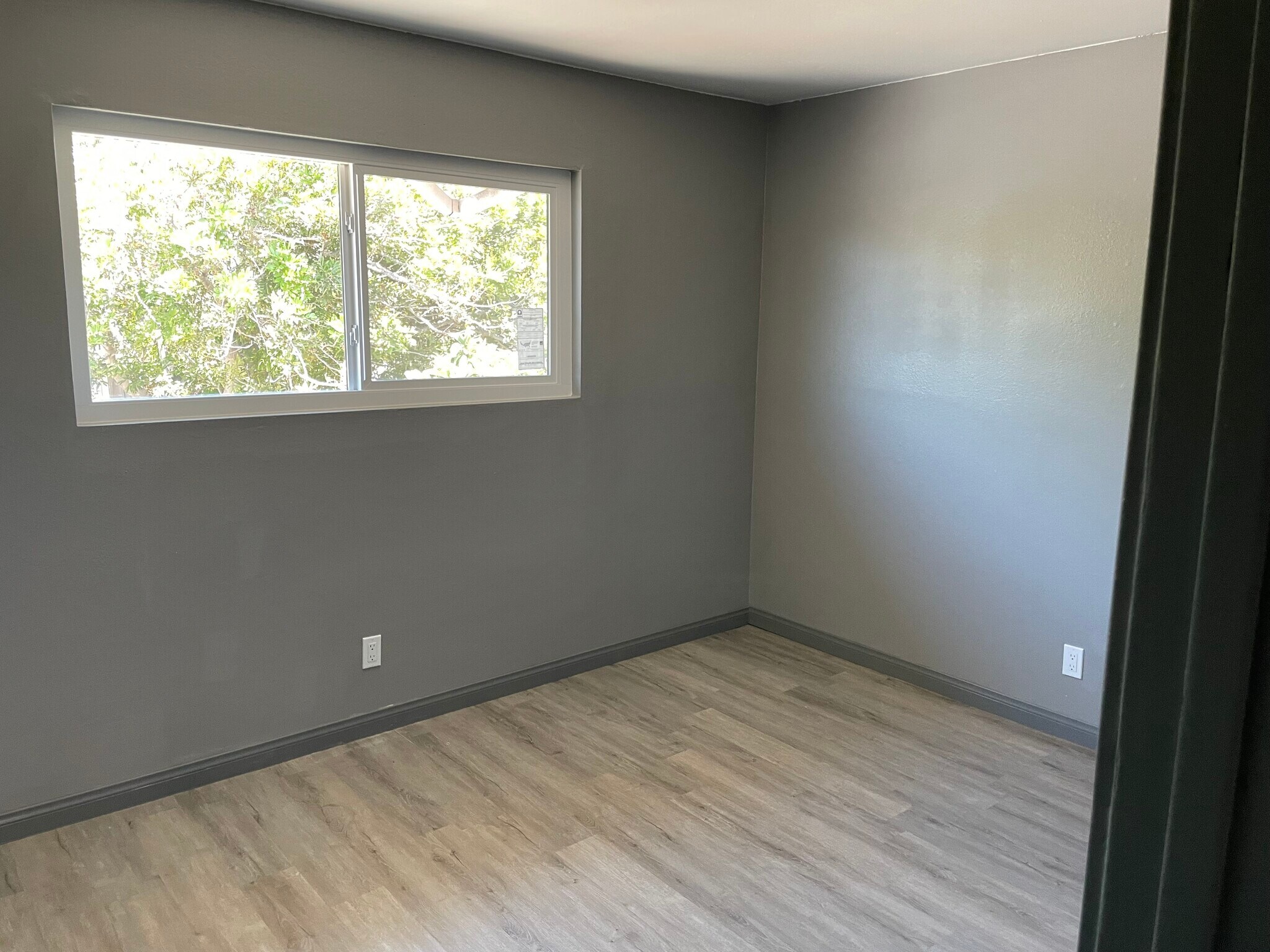 2nd Bed - 1011 W 7th St