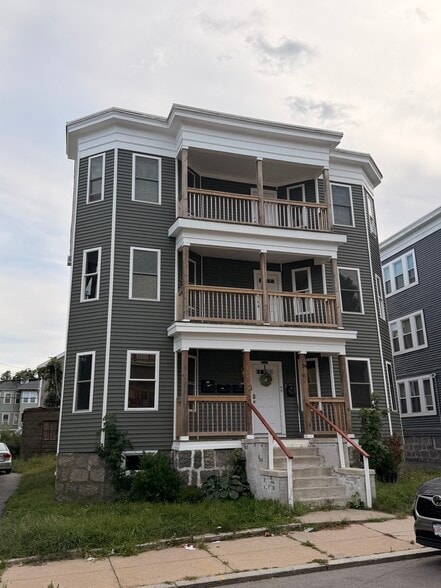 Building Photo - 74 Mora St