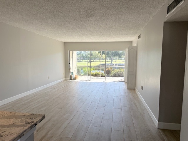 Building Photo - 7351 W Country Club Dr N