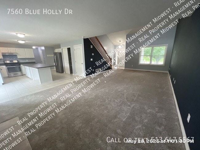 Building Photo - 7560 Blue Holly Dr