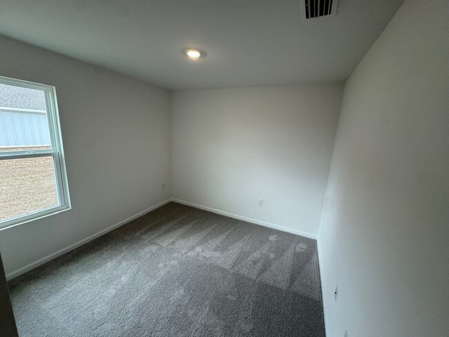 Building Photo - 19225 Gray Horse Dr