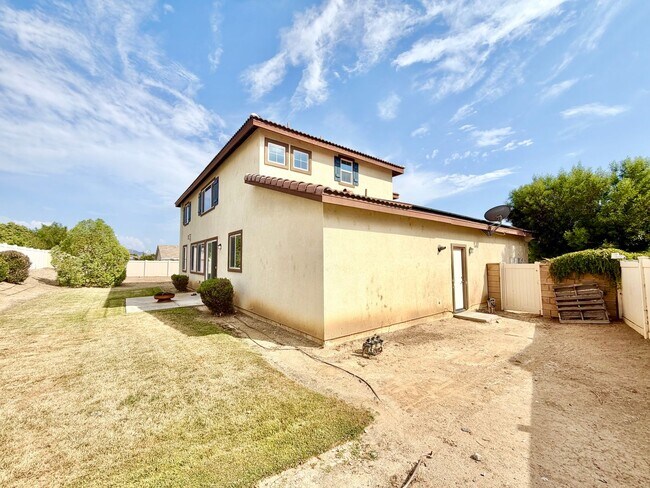 Building Photo - 30136 Sutton Ct