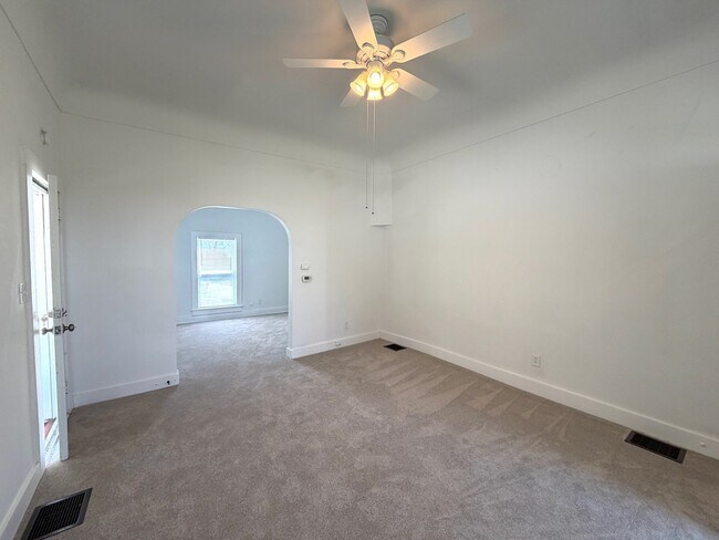 Building Photo - North - Crossing the Finish Line!