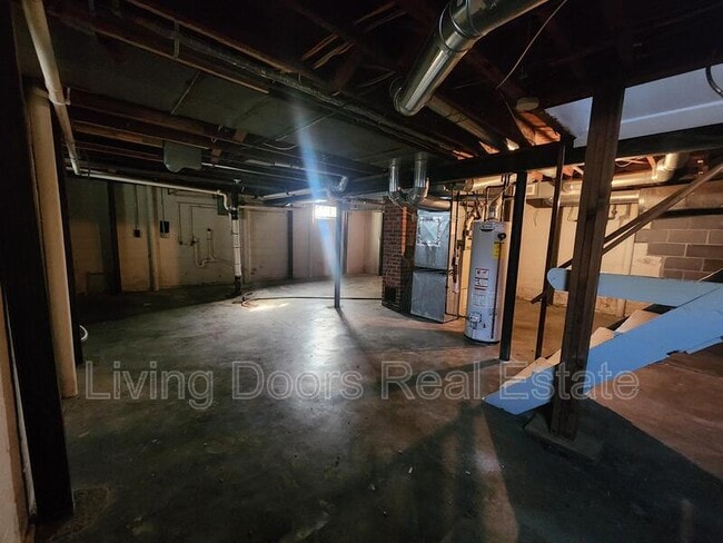 Building Photo - 1548 S 25th St