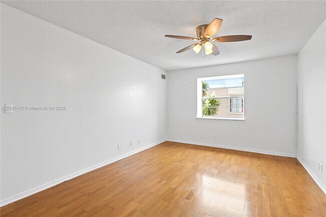 Building Photo - 6603 Winfield Blvd
