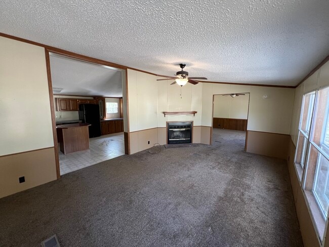 Building Photo - 192 Shadow Oaks Dr