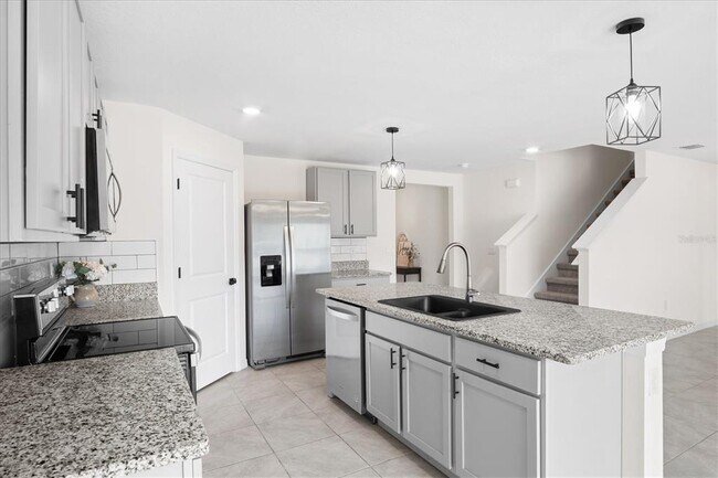 Building Photo - 8455 Clearway Dr