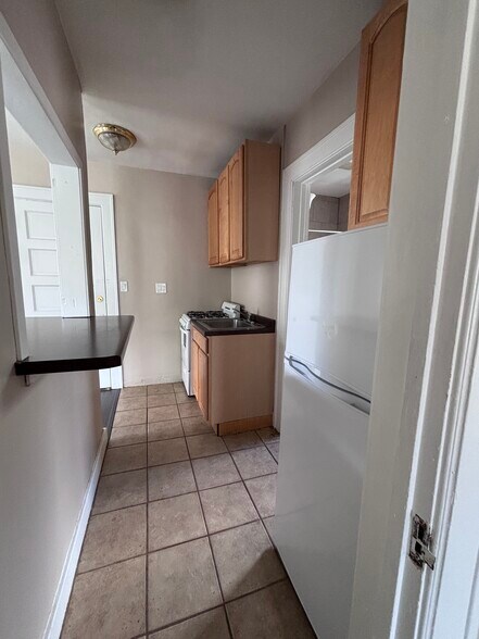 Building Photo - 121 N Hancock St