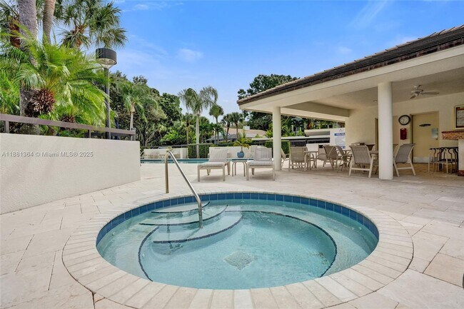 Building Photo - 925 Oak Harbour Dr
