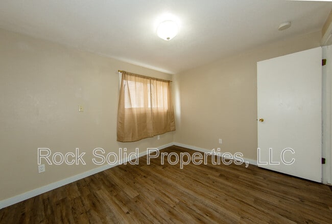 Building Photo - 3061 Reed Ave