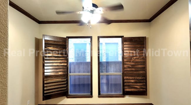 Building Photo - Well-Planned 4BR/3BA—Space for Guests, Off...