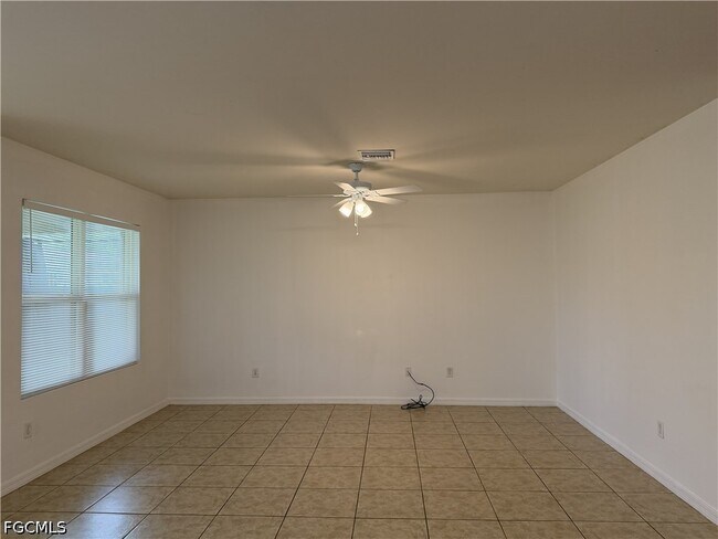 Building Photo - 1741 SW 14th St
