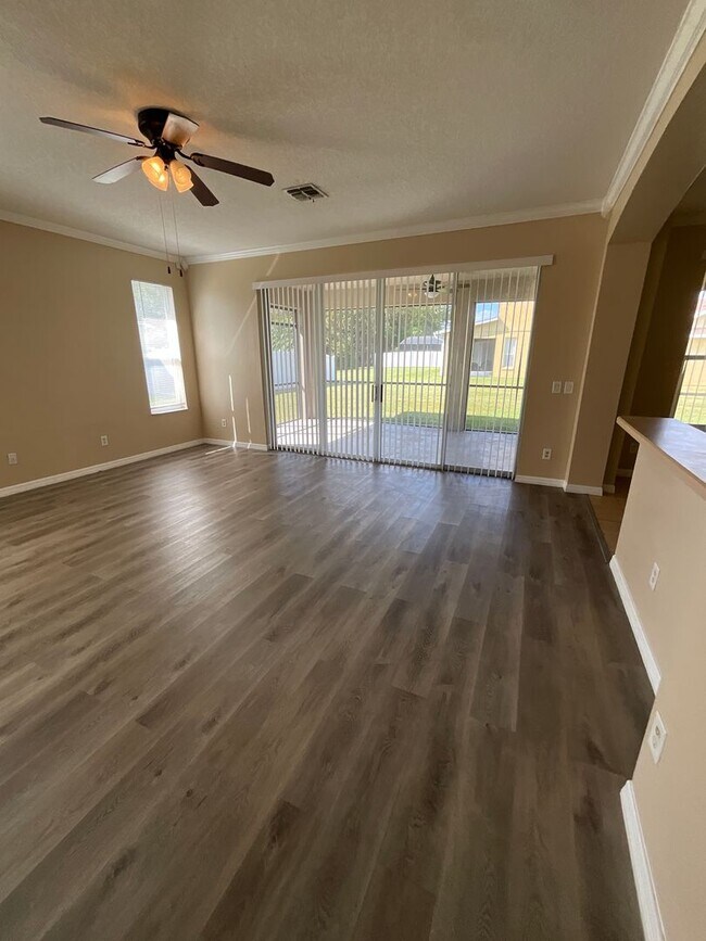 Building Photo - Beautiful Corner Lot