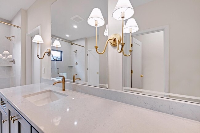 Building Photo - 16648 Garnett St