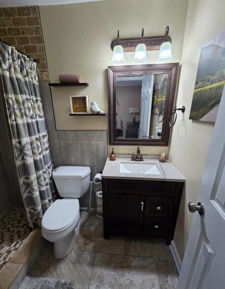 Building Photo - 601 Bridgewater Arch