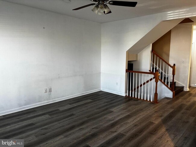 Building Photo - 2919 Lomond Pl