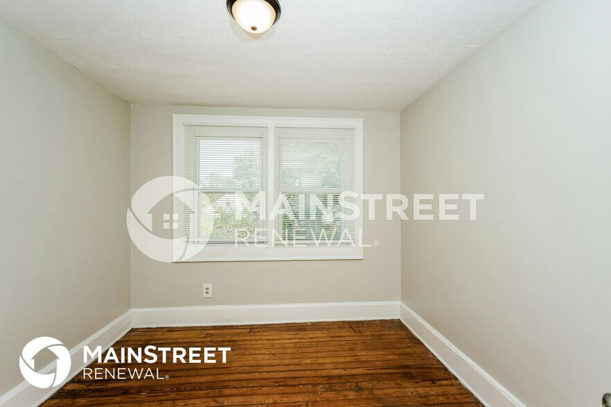 Building Photo - 3313 Penway Ave