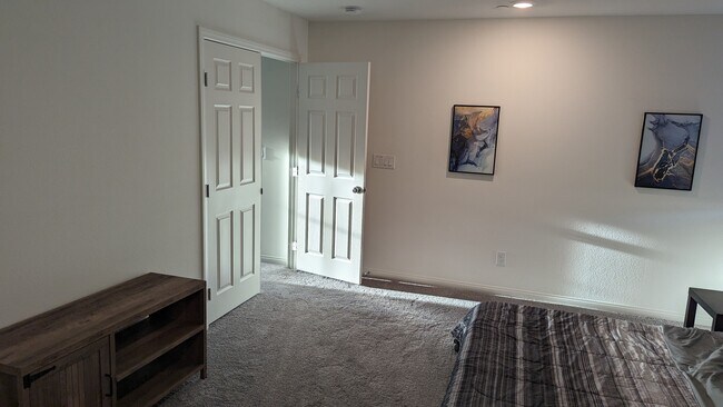 Primary double doors - 2605 Ercolano St