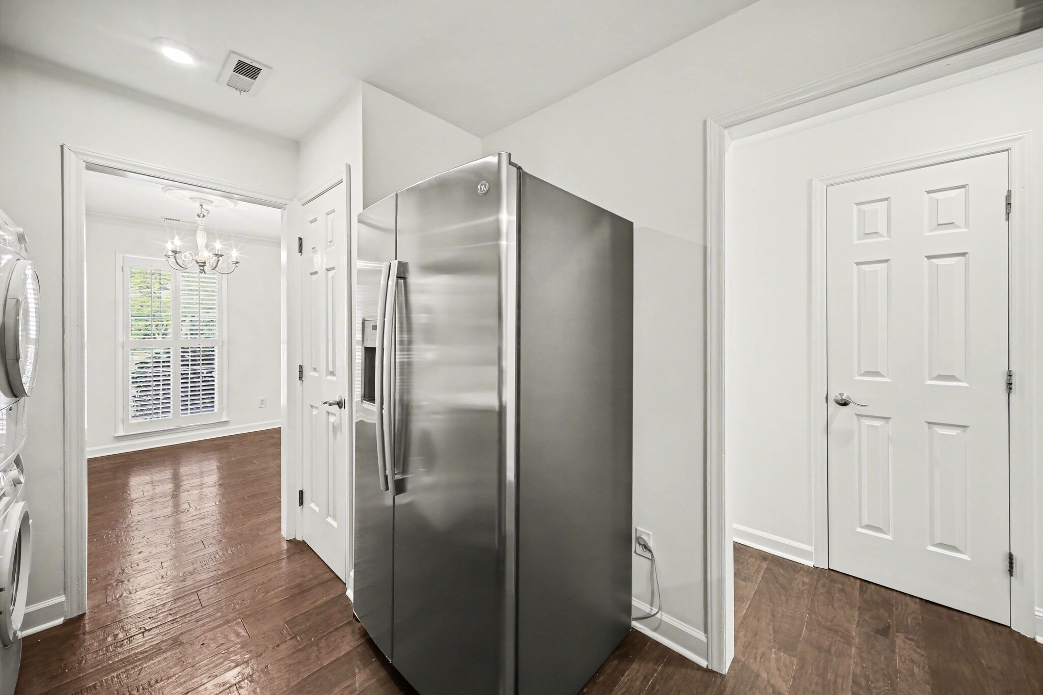 Building Photo - 520 N Poplar St