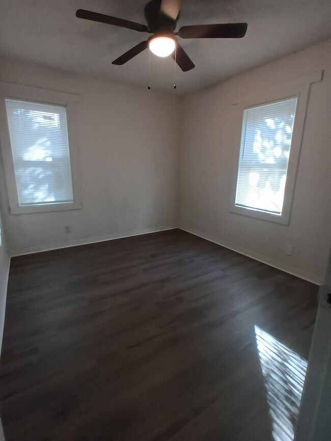 Building Photo - New Remodel- HOLIDAY SPECIAL- FIRST FULL MONTH FREE