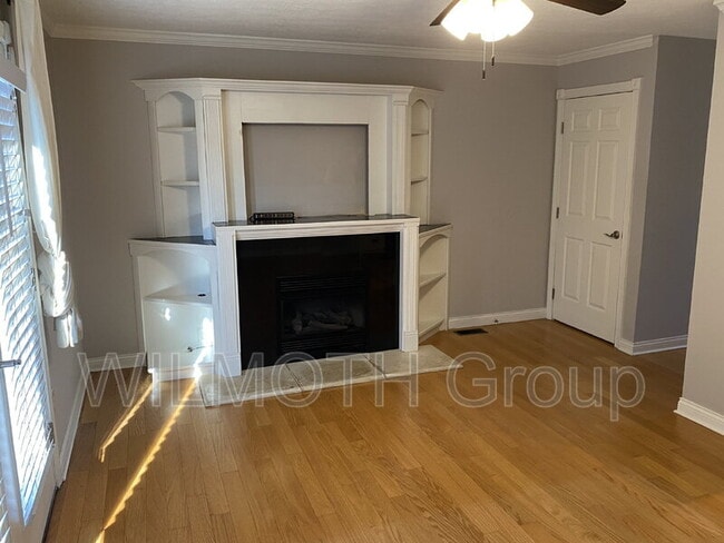 Building Photo - 1026 N New Jersey St