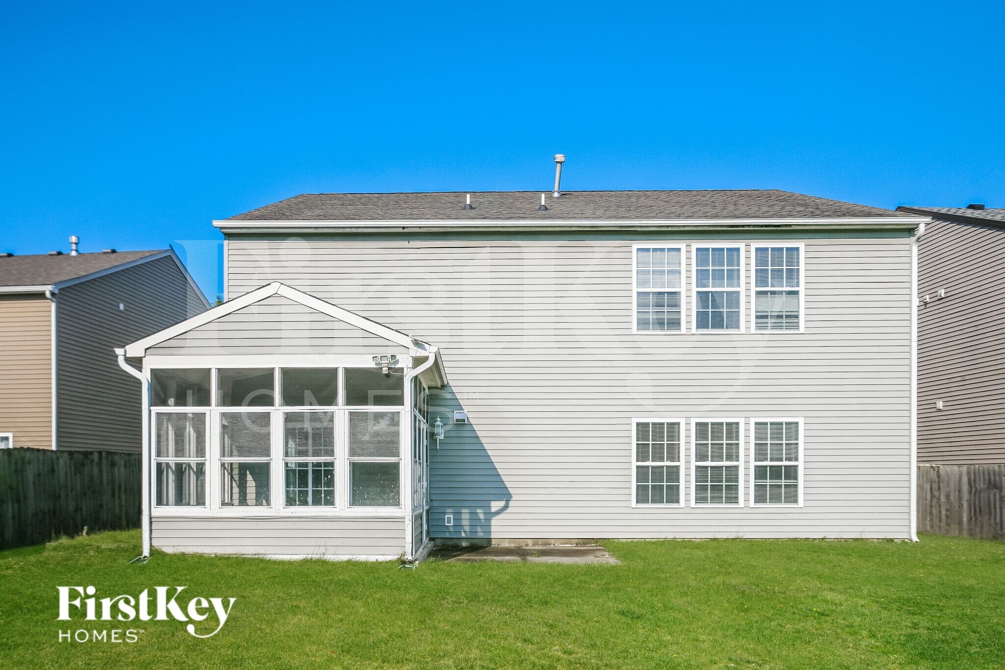 Building Photo - 15238 Radiance Dr