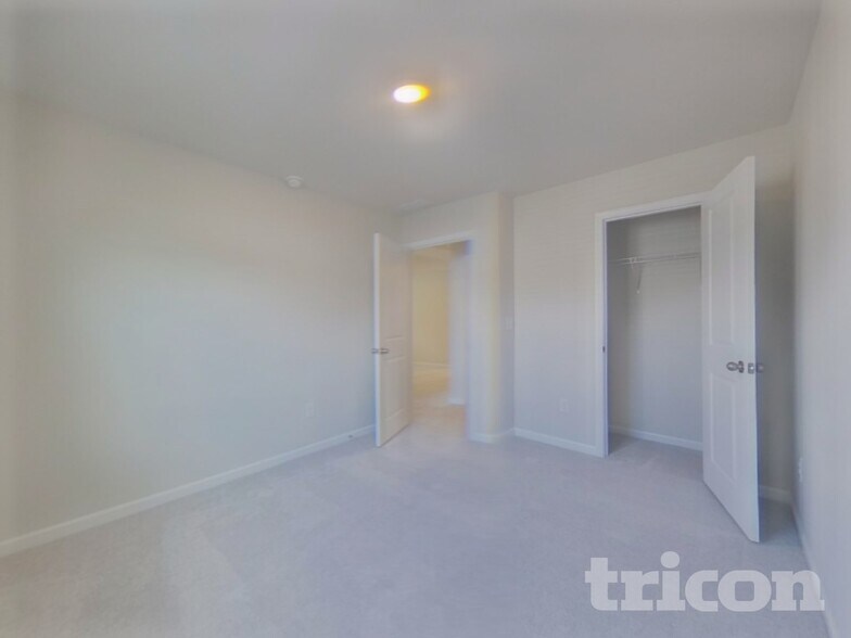 Building Photo - 3093 Whispering Willows Ct