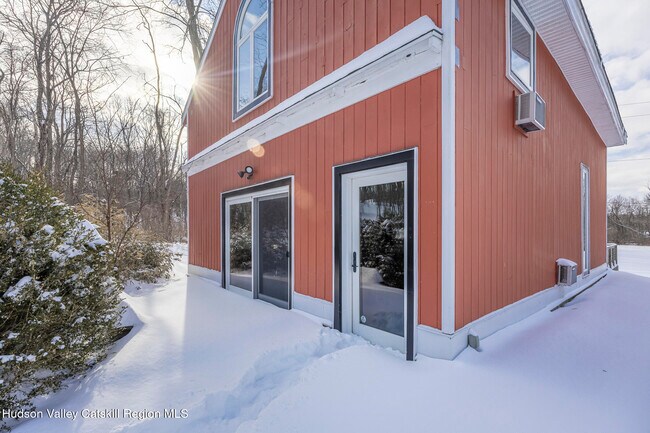 Building Photo - 2022 Co Rte 8