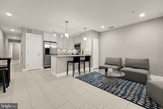 Building Photo - 1135 6th St NW