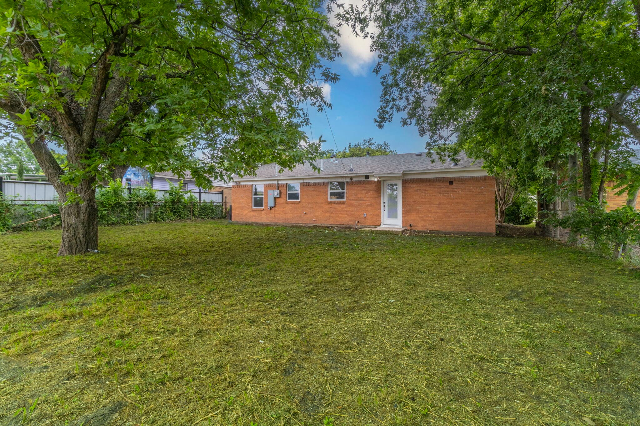 Building Photo - 2307 El Capitan Dr