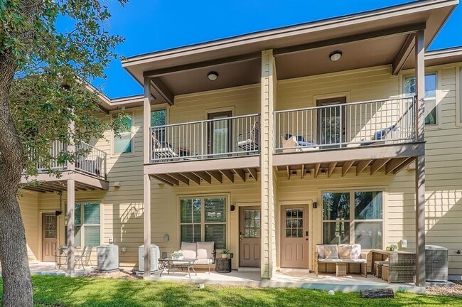 Building Photo - 18803 Hogan Cir